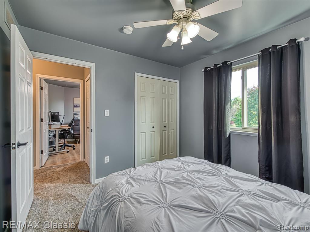 286 Waterlily, Whitmore Lake, MI 48189 — Photo 21
