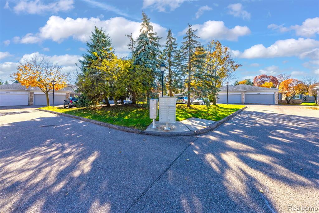 48391 Seawind Court, Shelby Twp, MI 48315 — Photo 15