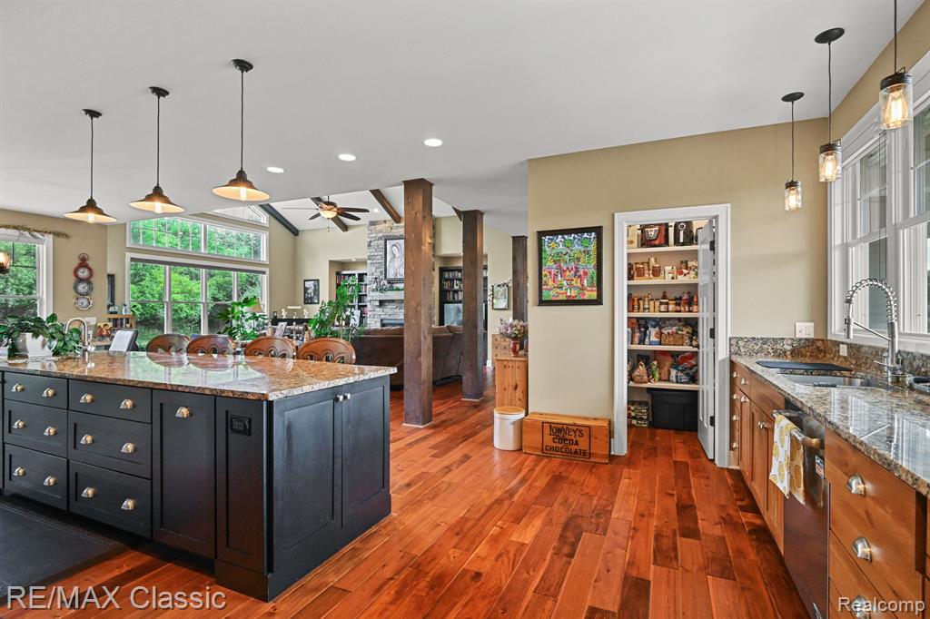5314 WALNUT CREEK Lane, Ann Arbor, MI 48105 — Photo 19