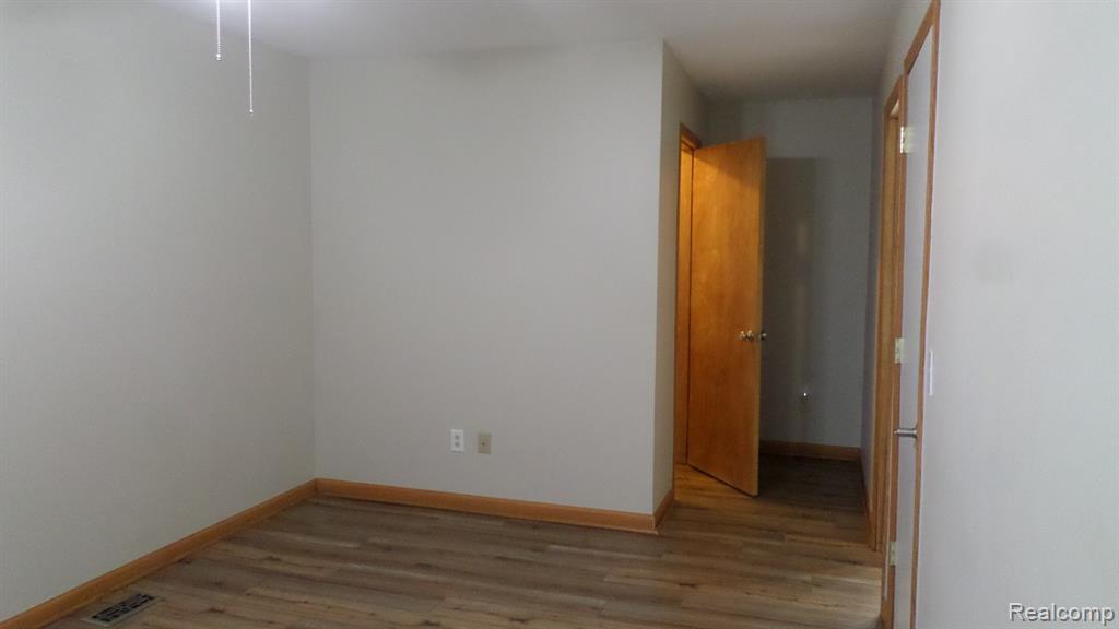 33612 Bayview Drive, New Baltimore, MI 48047 — Photo 17