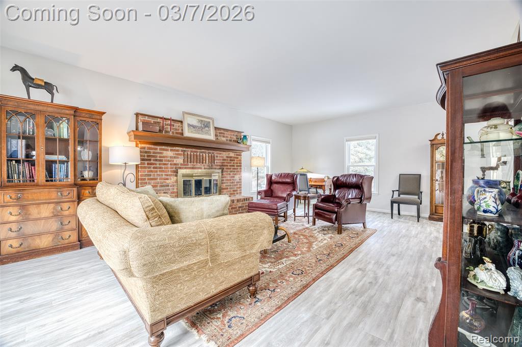 4350 Locust Valley Lane, Oxford, MI 48370 — Photo 2