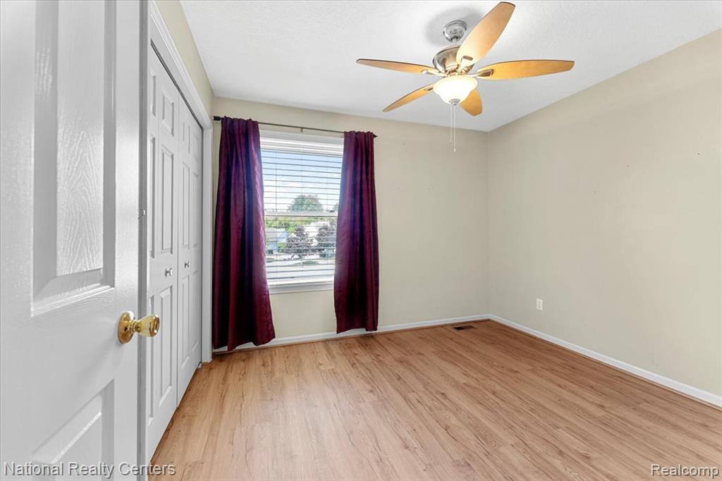 5235 Barbara Avenue, Trenton, MI 48183 — Photo 13