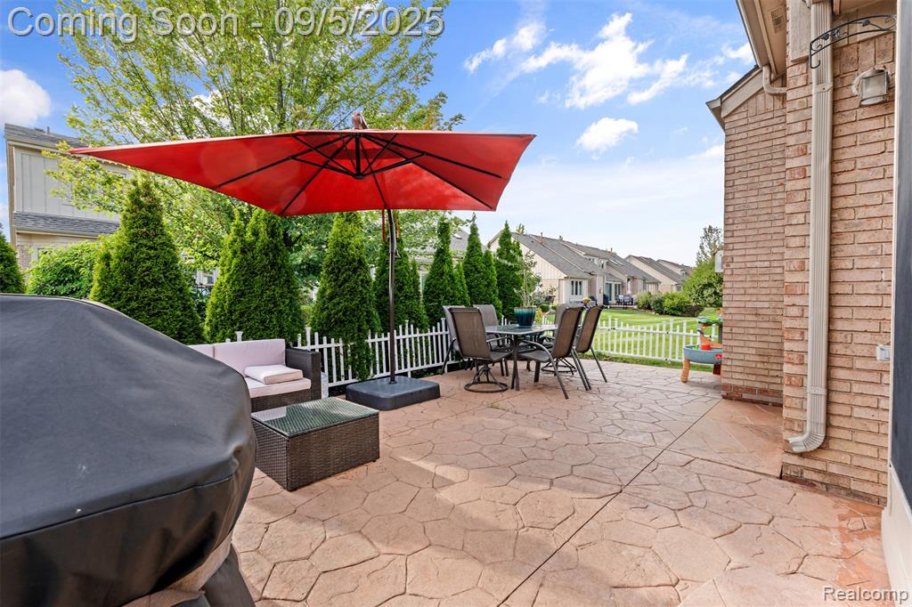45339 Diamond Pond Drive, Macomb, MI 48044 — Photo 25