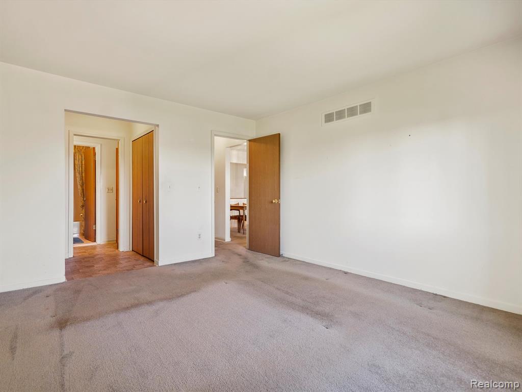 42393 WILLOW TREE Lane W, Clinton Twp, MI 48038 — Photo 23