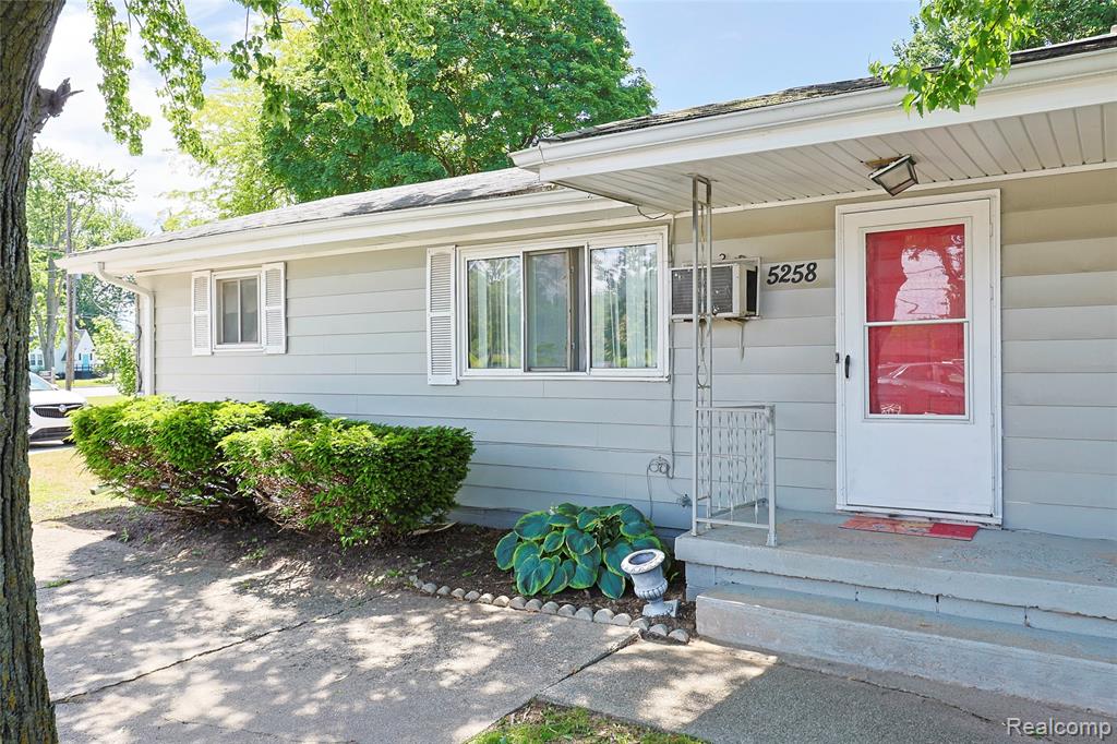 5258 Dixie Highway, Saginaw, MI 48601 — Photo 21