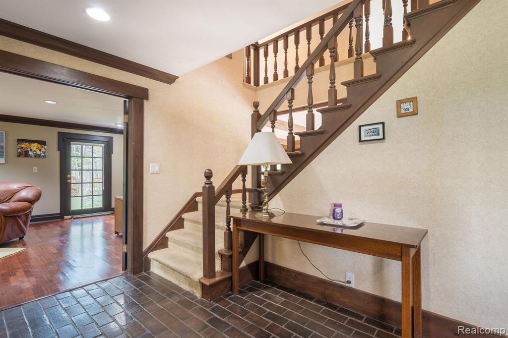 6609 Bloomfield Lane, West Bloomfield, MI — Photo 8