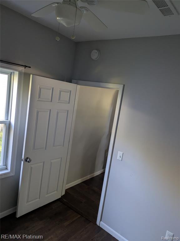 516 Factory Factory Street, Howell, MI 48843 — Photo 18