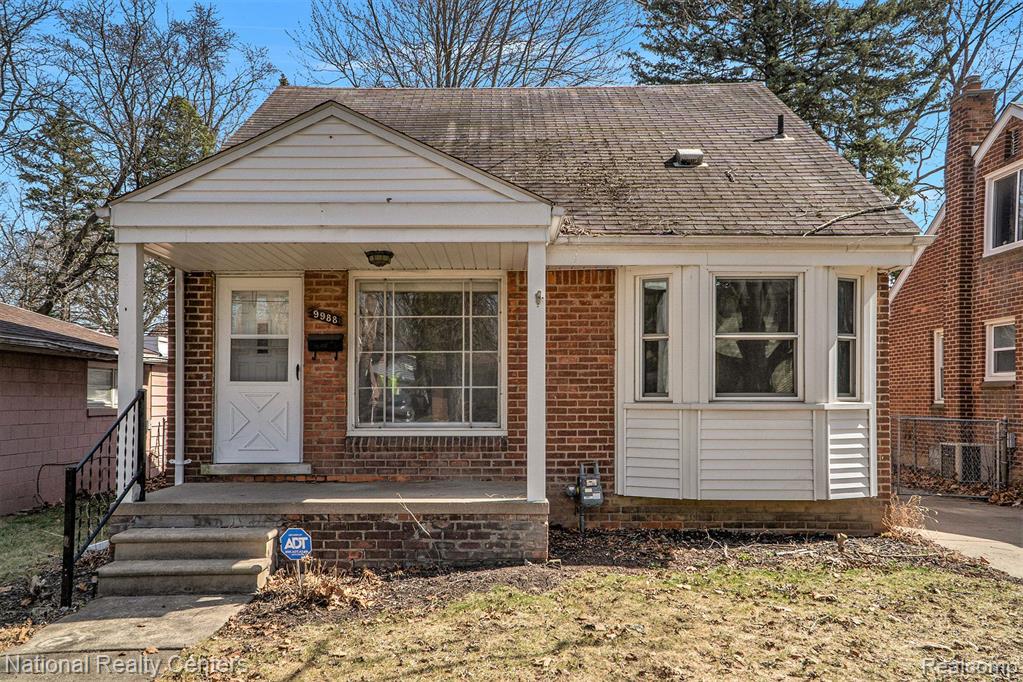 9988 ARNOLD, Redford, MI 48239 — front exterior