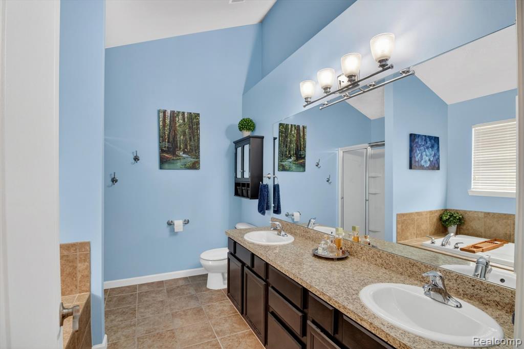 49271 Laguna Drive, Van Buren, MI 48111 — Photo 33