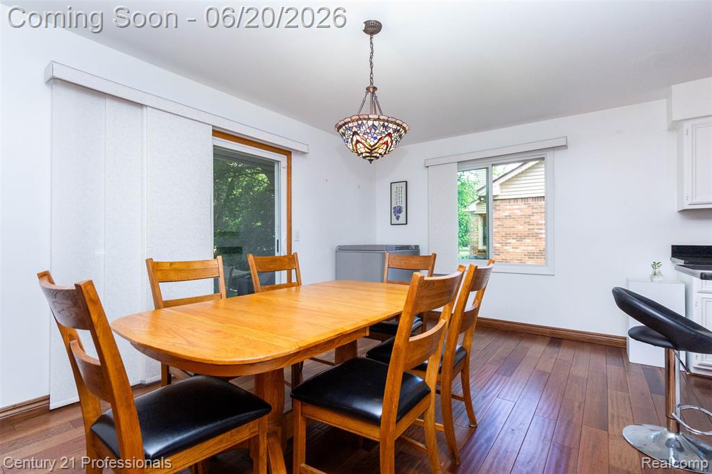 6241 Smithfield Drive, Troy, MI 48085 — Photo 12