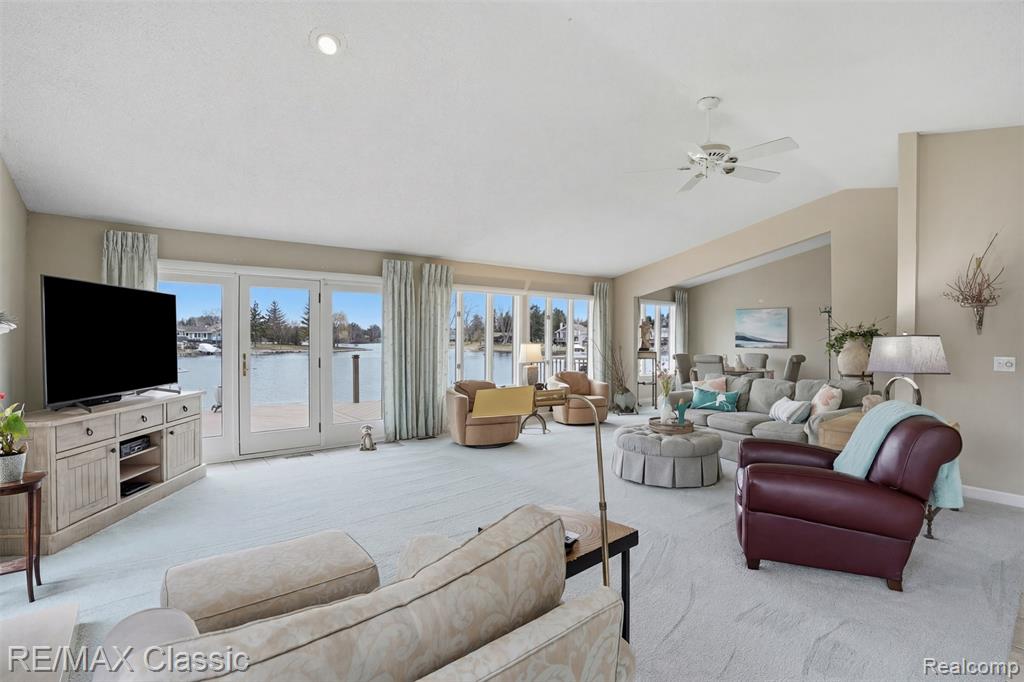 4871 Winewood Lane, Commerce Twp, MI 48382 — Photo 18