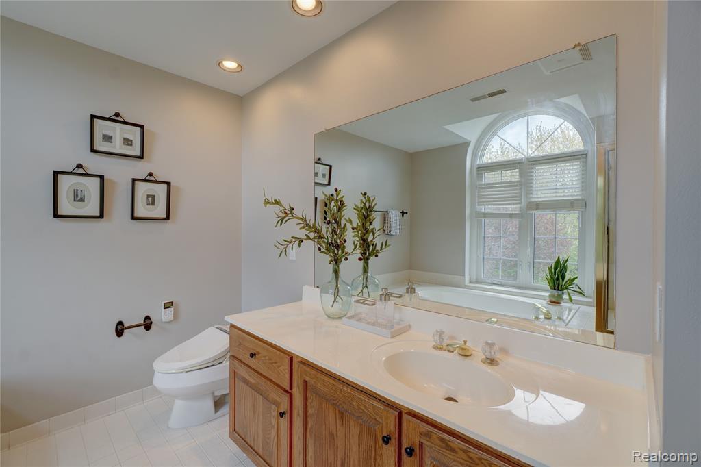 3066 Woodcreek Way, Bloomfield Hills, MI 48304 — Photo 29