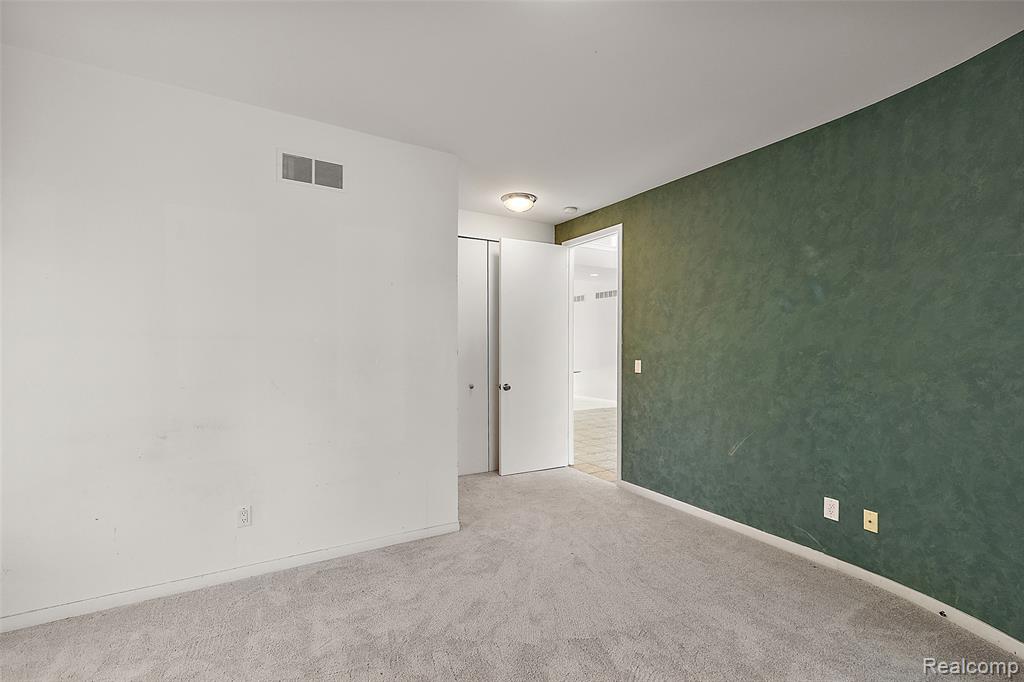 6358 Golden Lane, West Bloomfield, MI — Photo 53