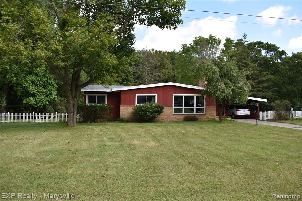 7710 Sparling Road, Wales, MI — front exterior