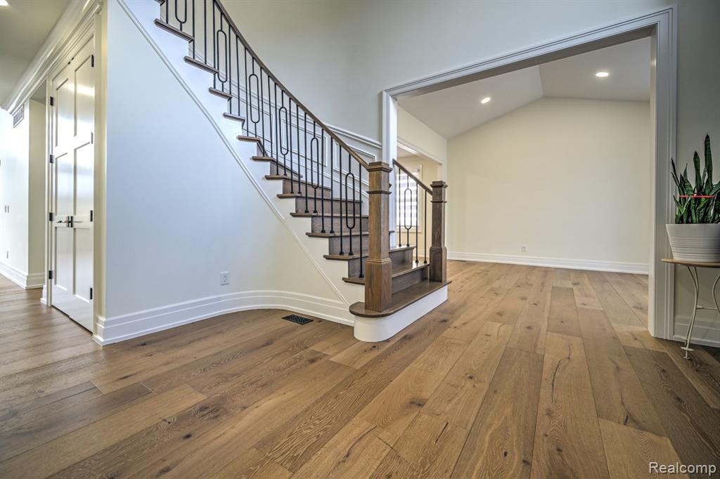 7418 Rafford Lane, West Bloomfield, MI — Photo 9
