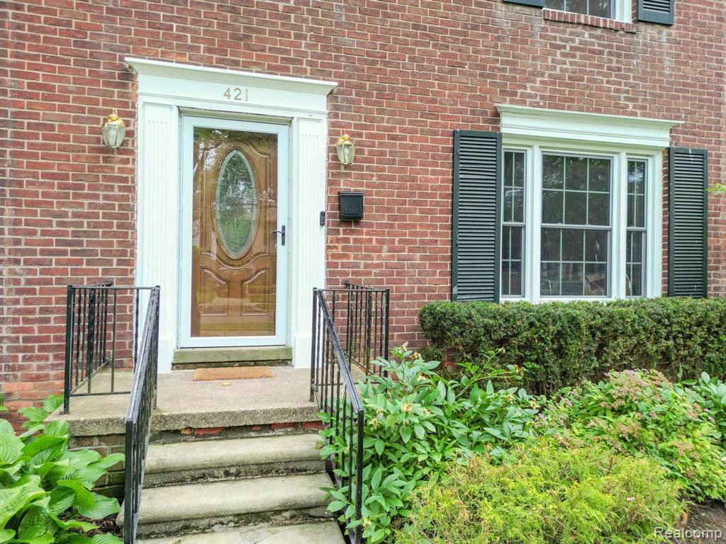 421 Maison Road, Grosse Pointe Farms, MI 48236 — Photo 2
