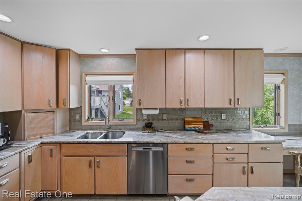 3882 LAKE LAPEER Drive, Metamora, MI 48455 — Photo 18