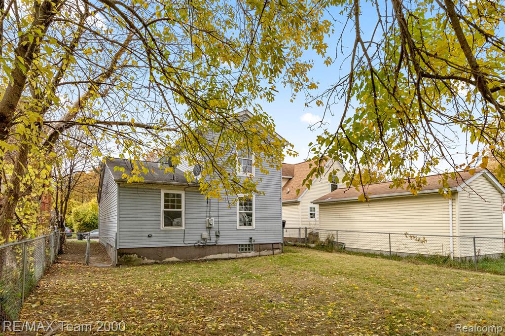 4830 Dickerson Street, Detroit, MI 48215 — Photo 38