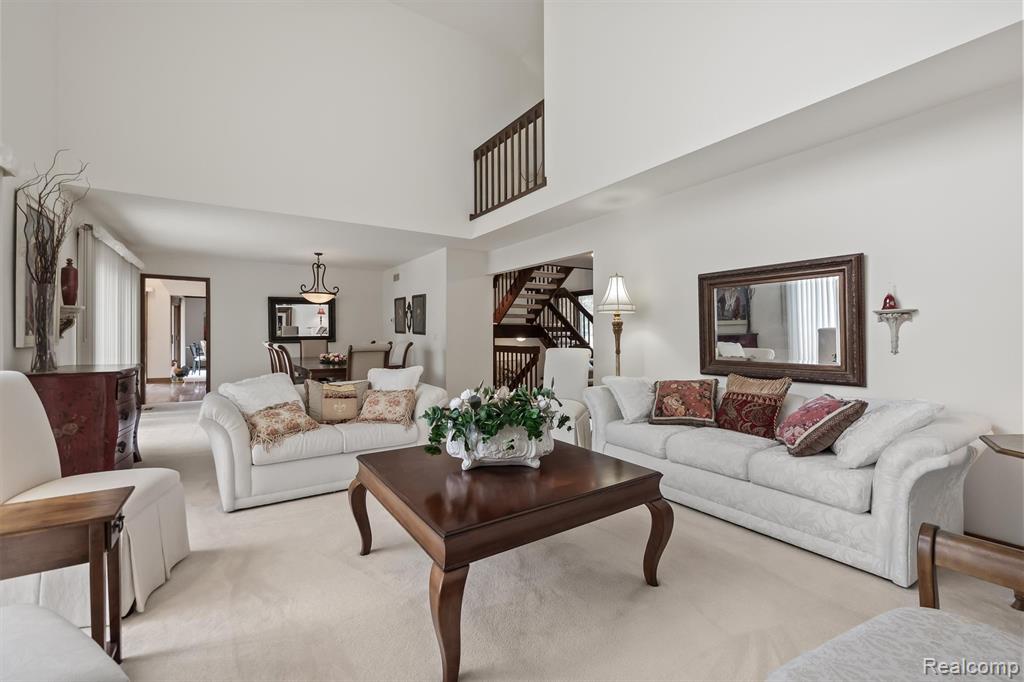 5863 Seville Circle, Orchard Lake Village, MI 48324 — Photo 14