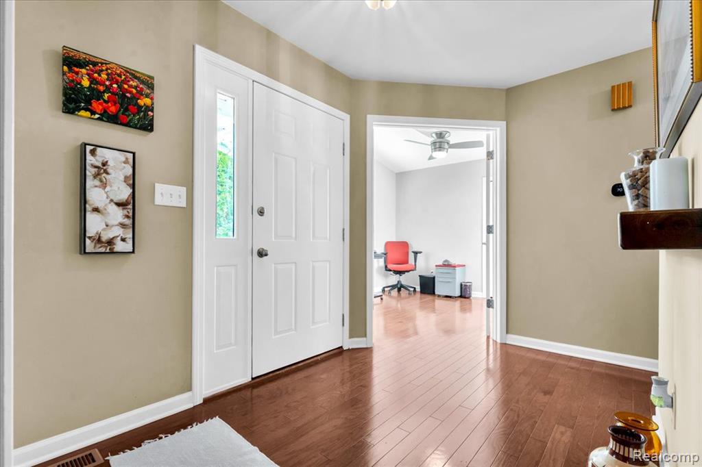 731 Berkshire Drive, Saline, MI 48176 — Photo 5