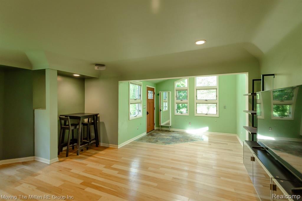 3090 EDGEWOOD Drive, Ann Arbor, MI 48104 — Photo 3