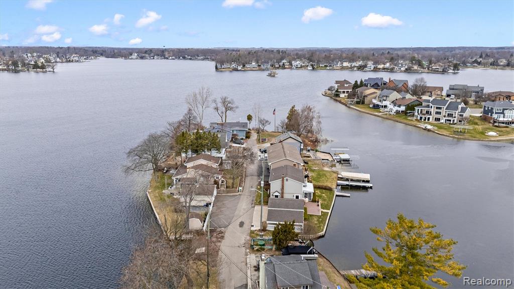231 O'connor Street, Lake Orion, MI 48362 — Photo 13