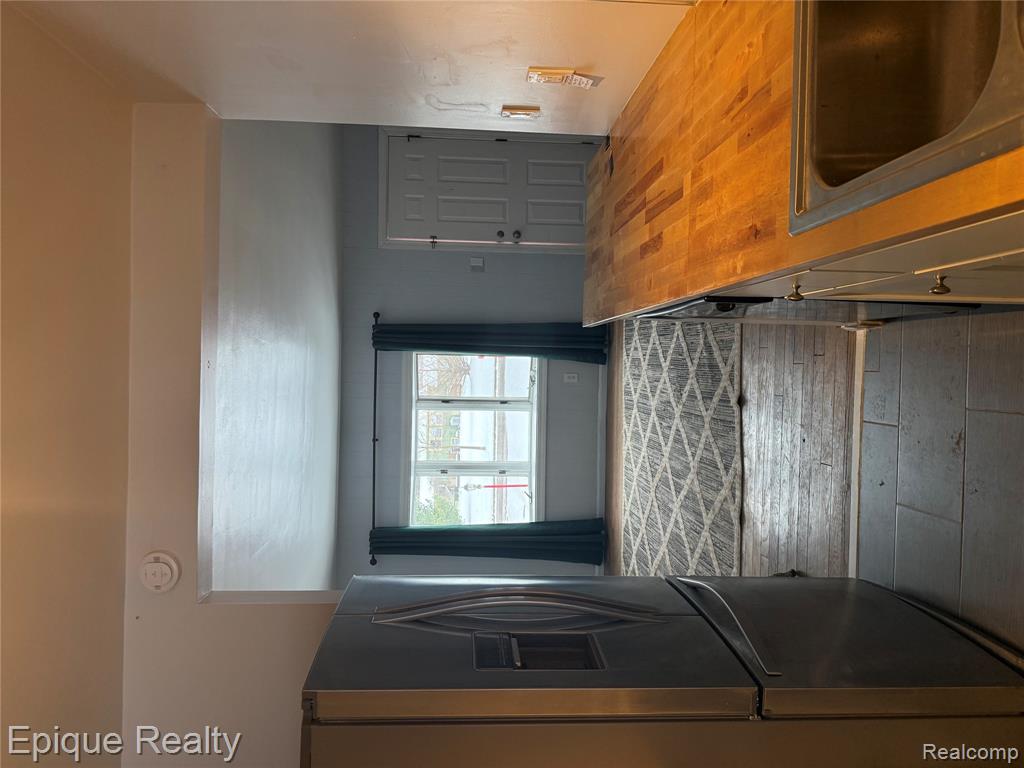 2469 Fernwood Avenue, Ann Arbor, MI 48104 — Photo 8