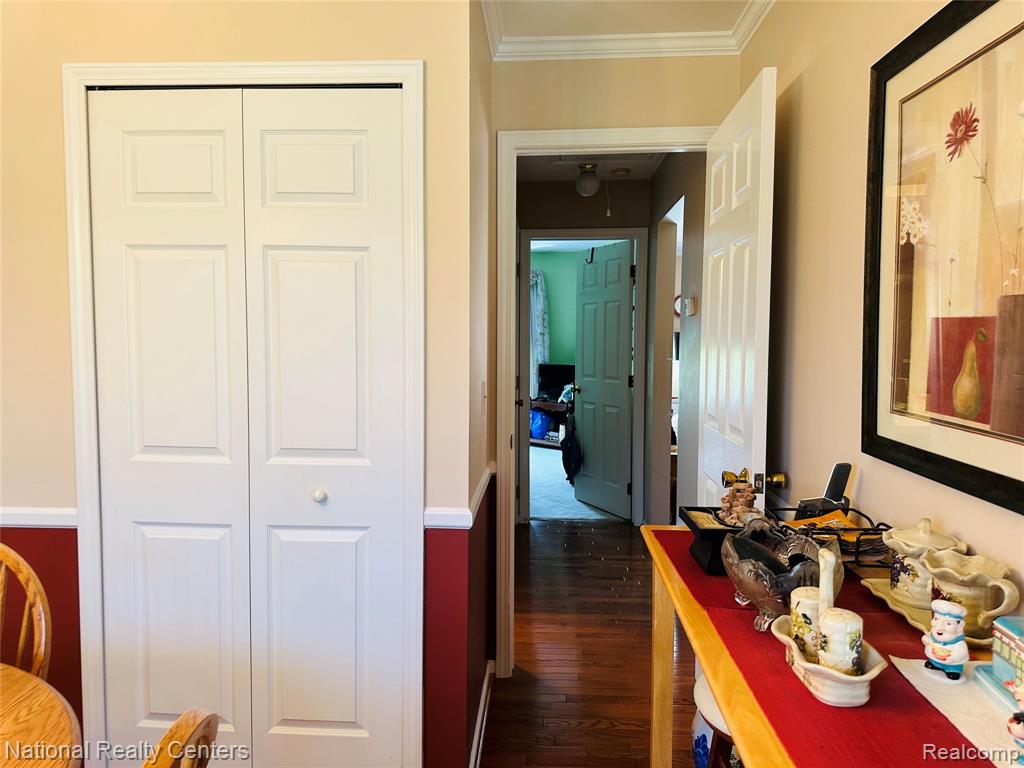 12104 Lexington Drive, 3, South Lyon, MI 48178 — Photo 13