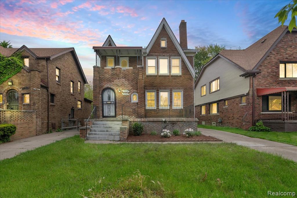 5936 KENSINGTON Avenue, Detroit, MI 48224