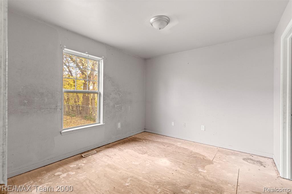 4830 Dickerson Street, Detroit, MI 48215 — Photo 17