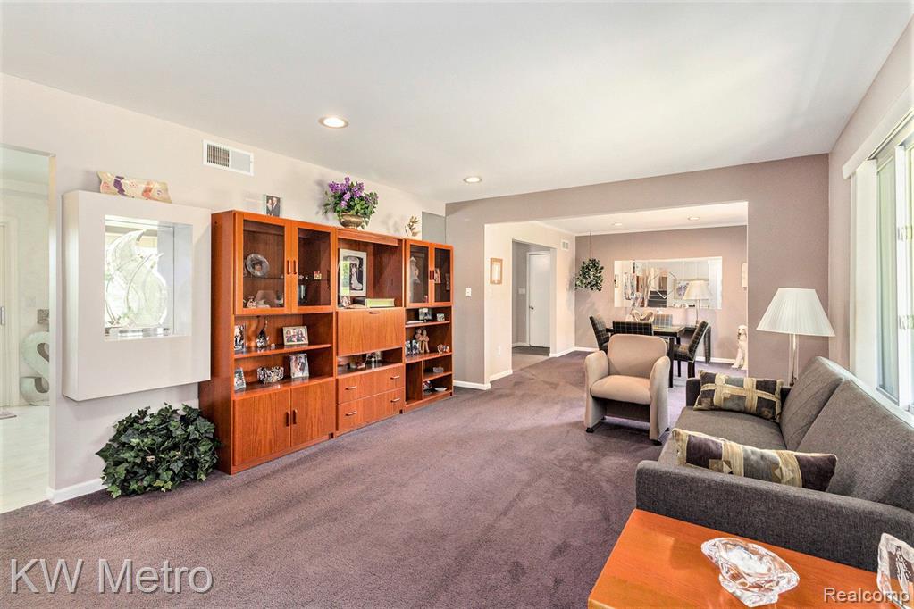 4491 DECKERLAND Street, West Bloomfield, MI 48323 — Photo 5