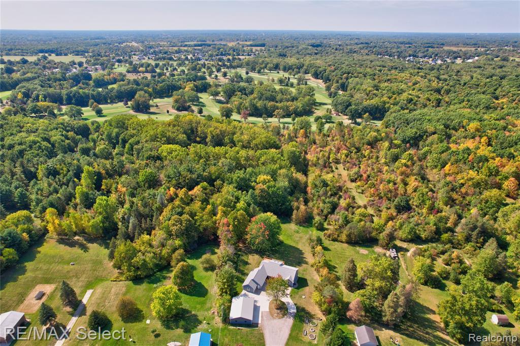 6056 Atlas Road, Grand Blanc, MI 48439 — Photo 5