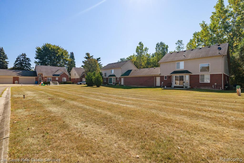 4580 Hampton, Warren, MI 48092 — Photo 13