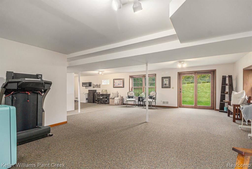 665 Rolling Acres Drive, Ortonville, MI 48462 — Photo 16