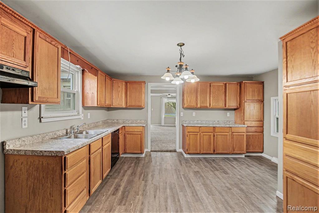 5330 E Vienna Road, Clio, MI 48420 — Photo 6