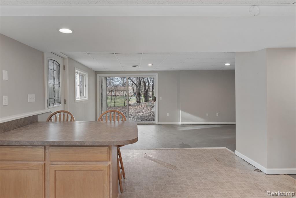 8732 Elizabeth Lake Road, White Lake, MI — Photo 22