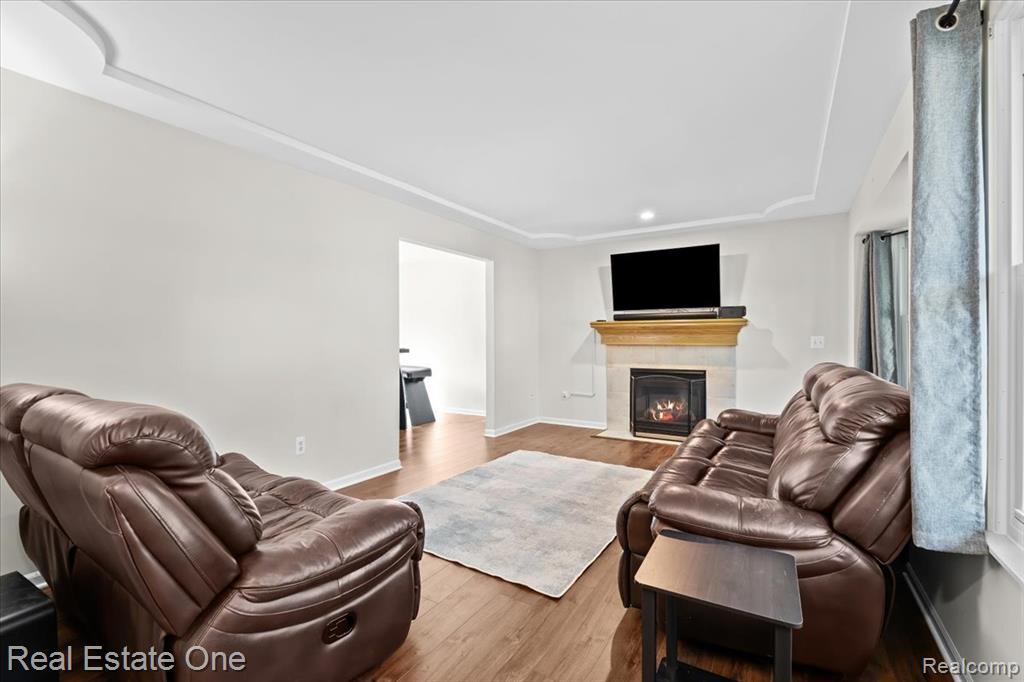 10090 Heatherway Drive, Pinckney, MI 48169 — Photo 7
