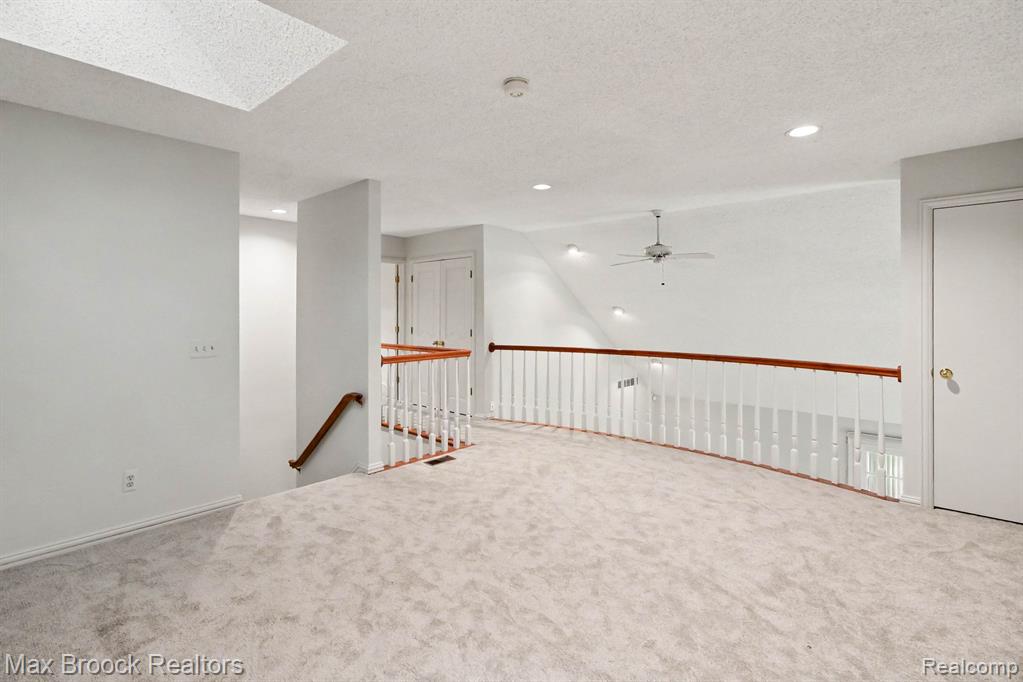21850 Dover Court, Beverly Hills, MI 48025 — Photo 18