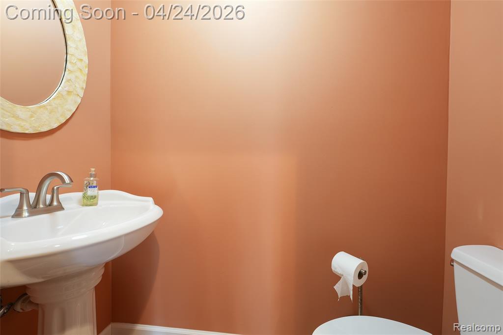 19150 Rainbow Drive, Lathrup Village, MI 48076 — Photo 16
