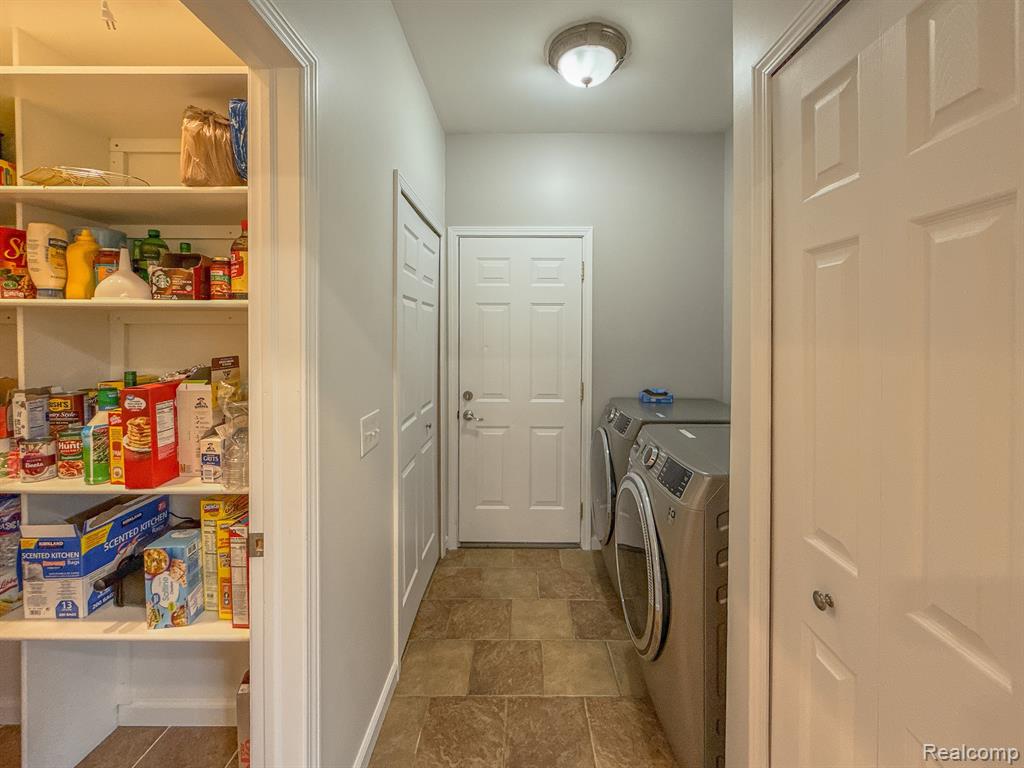 6310 MAPLE Avenue, Swartz Creek, MI 48473 — Photo 24
