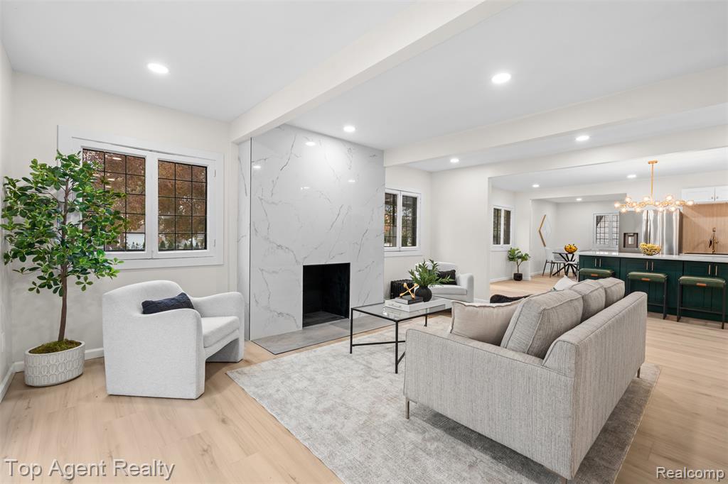 784 Barrington Road, Grosse Pointe Park, MI 48230 — Photo 17
