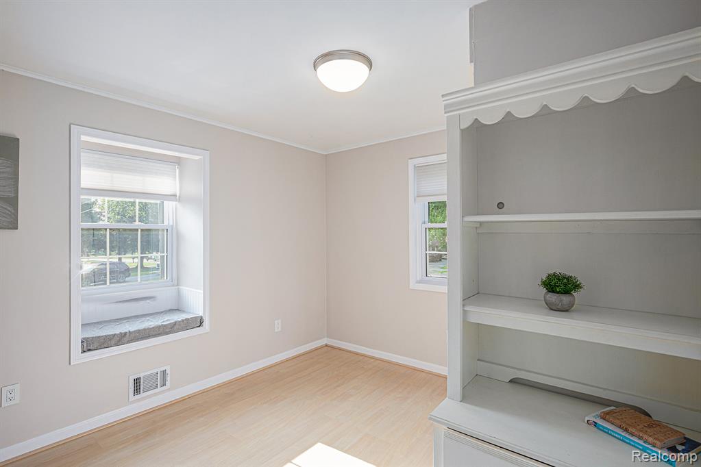 6080 Waldon Road, Clarkston, MI — Photo 28