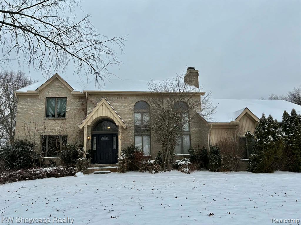 5310 Ridge Trail N, Clarkston, MI 48348 — front exterior