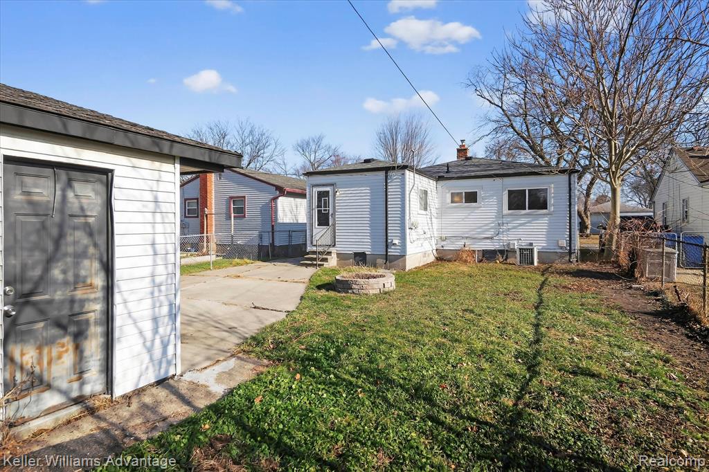 5710 Detroit Street, Dearborn Heights, MI 48125 — Photo 29