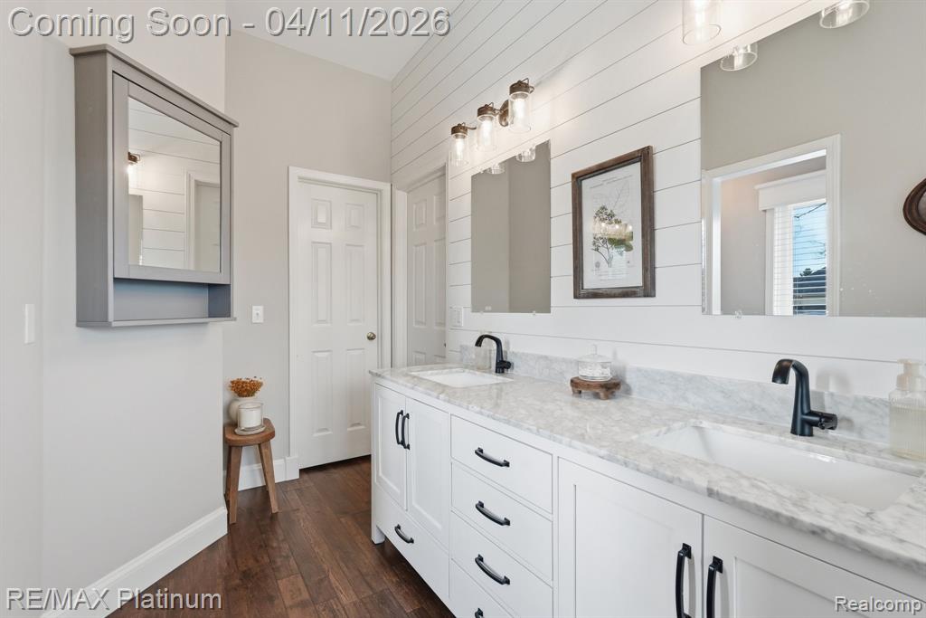8757 Pebble Creek Drive, Pinckney, MI 48169 — Photo 35