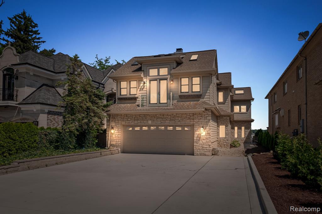 2380 WALNUT LAKE Road, West Bloomfield, MI 48323 — Photo 2