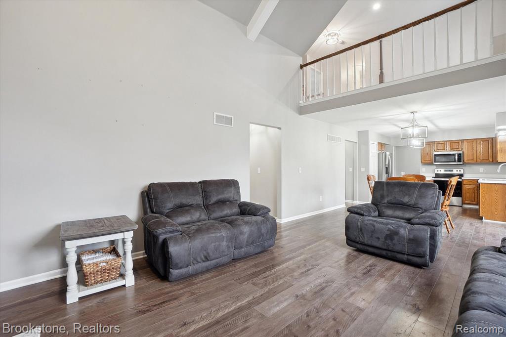 4272 HEATHERSTONE Drive, Waterford, MI 48329 — Photo 19