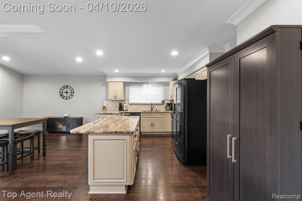 16115 Bayham Court, Clinton Twp, MI 48038 — Photo 16