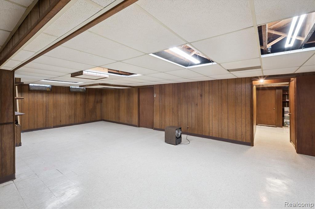 18870 Beverly Road, Beverly Hills, MI 48025 — Photo 34