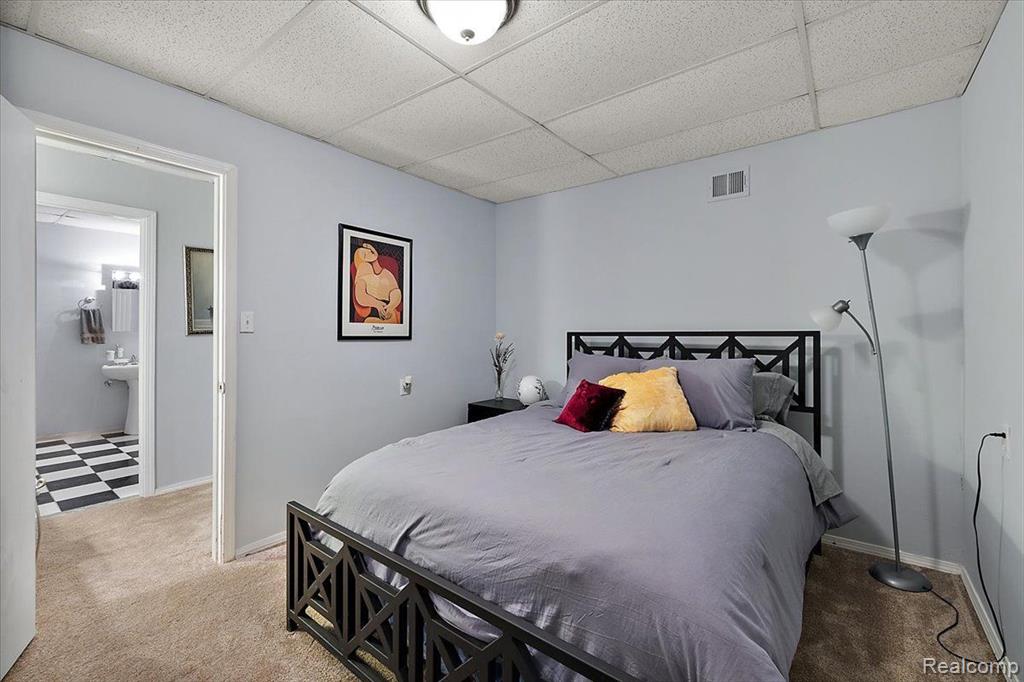 6988 LAKEMONT Circle, West Bloomfield, MI 48323 — Photo 61
